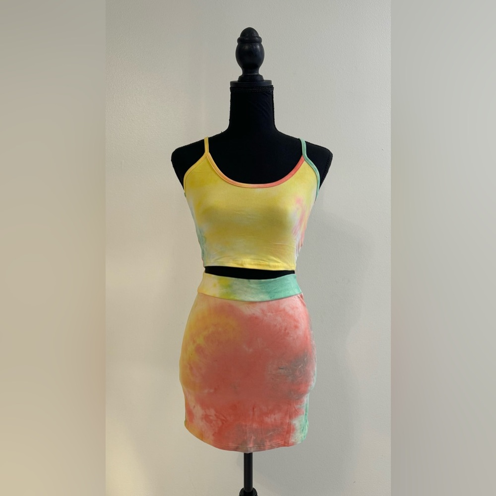 Annes Apparel